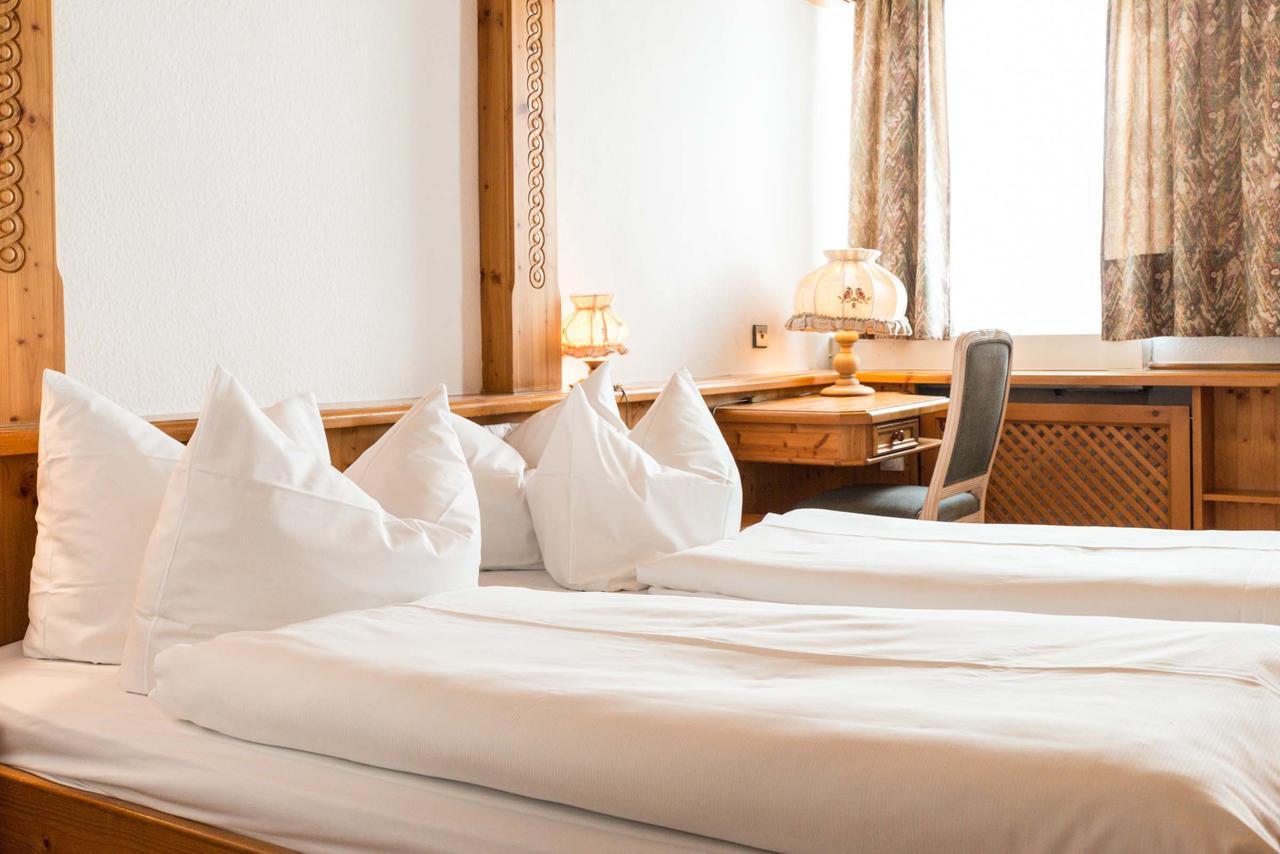 Flair Hotel Vier Jahreszeiten Bad Urach Kültér fotó